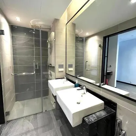 #173 M101 Dang Wangi Klcc View Pool By Livin Apartment Kuala Lumpur Exterior photo