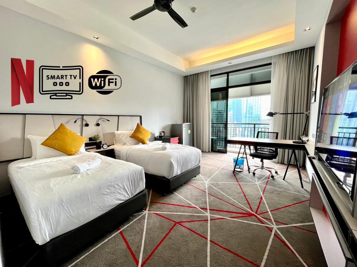 #173 M101 Dang Wangi Klcc View Pool By Livin *